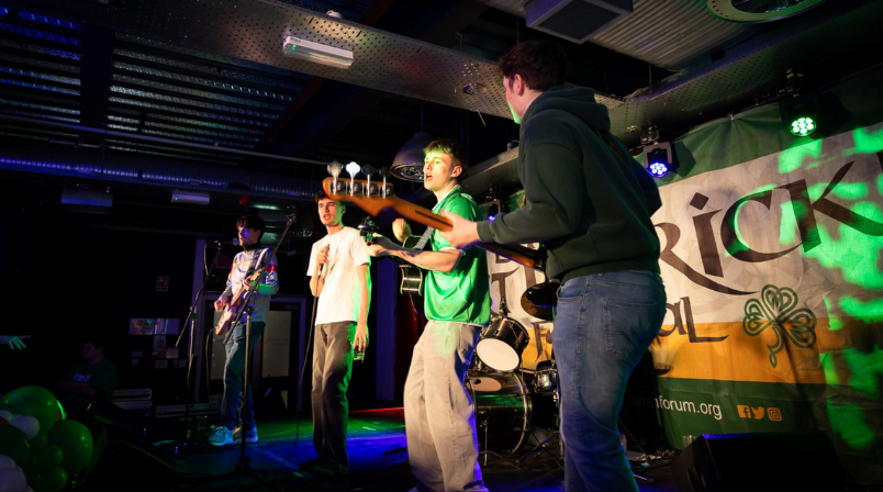 Chamberlane band